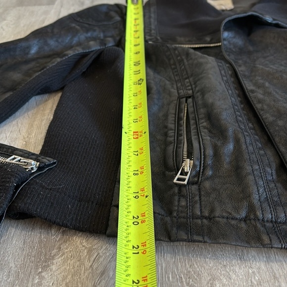 Harper Heritage FAUX LEATHER MOTO STYLE JACKET Size Medium - Picture 4 of 9
